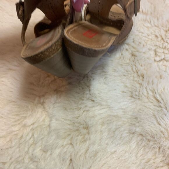 PIKOLINOS Moraira Cognac Brown Leather
Laser Cut T Strap Sandal 40 / 9 - Picture 4 of 7